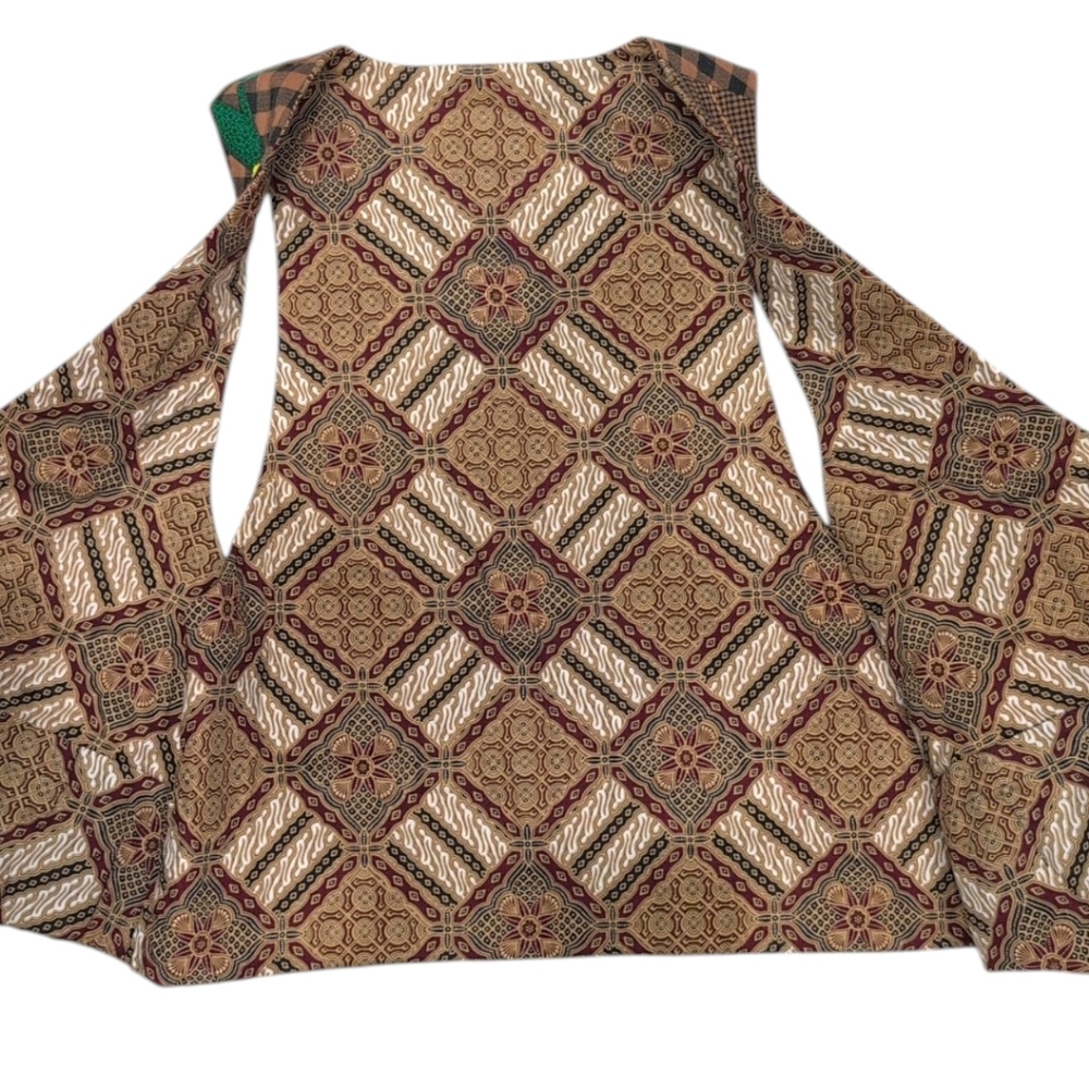 Vintage Quirky Patchwork Vest with Cat and Floral Design - Picture 11 of 11
